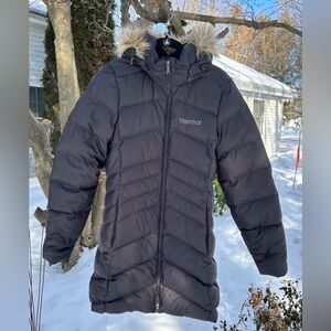 Marmot Montreal Women's Parka size small, 700 Down Fill